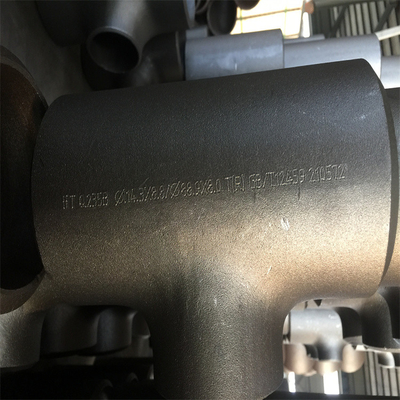 Gelijke het T-stukastm A234 WPB Stuiklas die van het pijpleidingsmateriaal Aangepast T-stuk verminderen